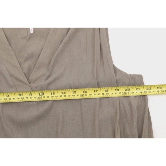 Free People Darcy Top Size M TAUPE Super V Neck Draped Sleeveless - Picture 7 of 11